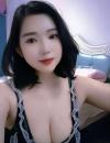 短发丰满少妇