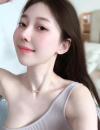 丰满纯情小美女