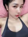中秋不放假丰满美女